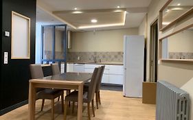 Appartement Avec 3 Chambres Au Centre De Pau