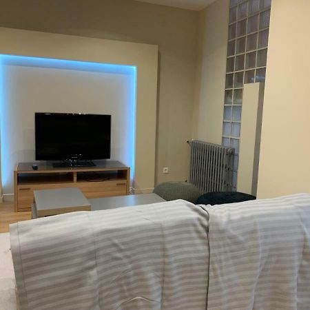 Appartement Avec 3 Chambres Au Centre De Pau Exterior foto